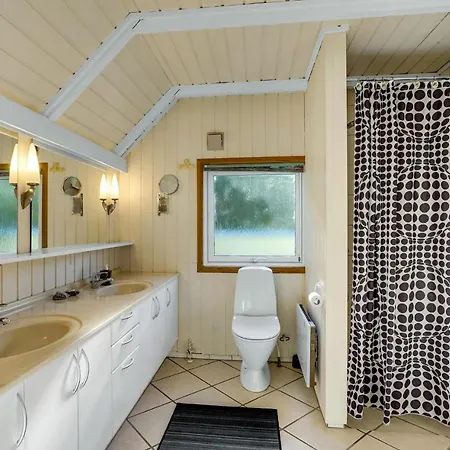 Nice In Blvand With 3 Bedrooms And Wifi
